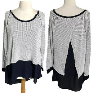 Concepts Mixed Media Top 2X Black White Waffle Knit Split‎ Back Zipper Accent